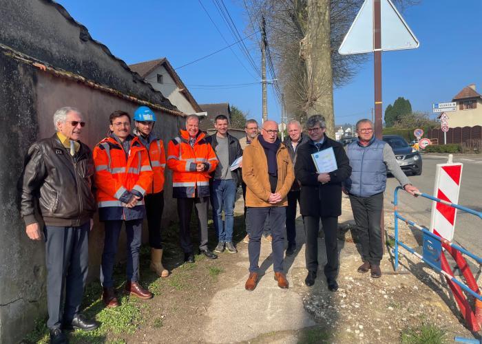 À GASNY, l’enfouissement des réseaux est en cours sur l’avenue du général de gaulle