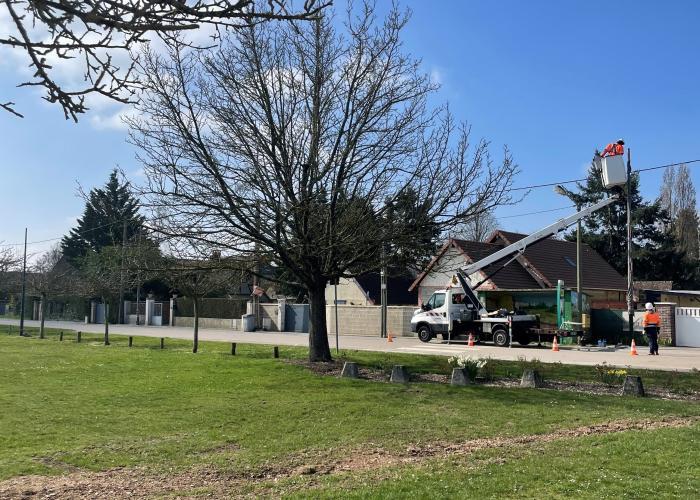 Le Président du SIEGE 27 en visite au chantier d’enfouissement des réseaux à Le Cormier