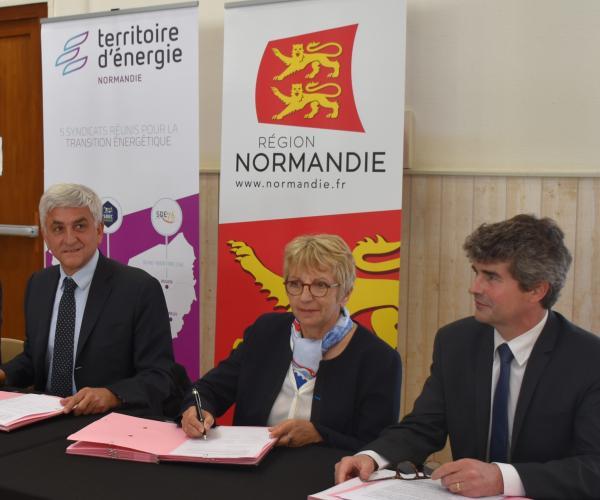 TEN & Région Normandie en mai 2019 lors de la signature de la première convention