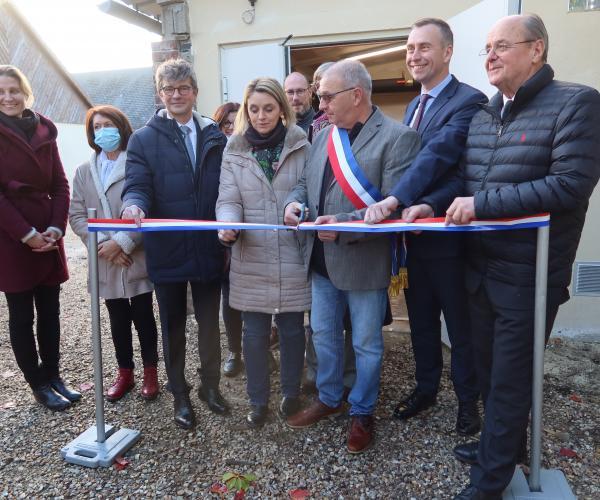 À surtauville, inauguration de la première chauDIÈRE AU BOIS-ÉNERGIE du SIEGE 27